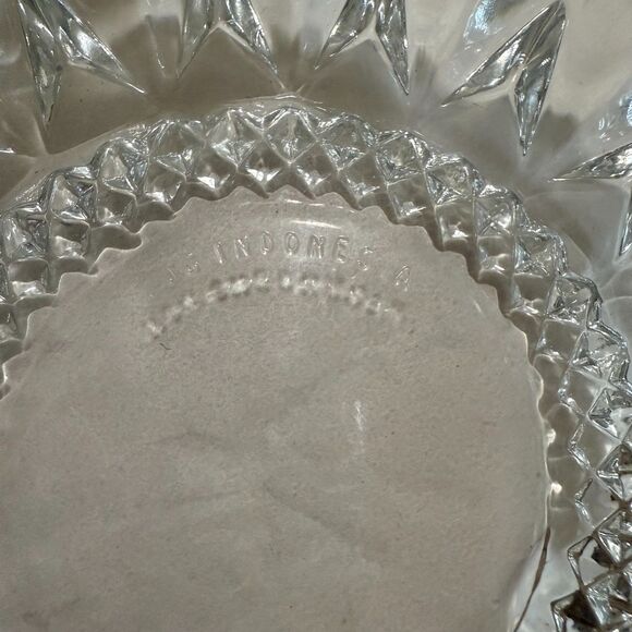 VINTAGE KIG Indonesia Heavy Pressed Glass Diamond Pointe Ashtray, Lead Crystal - Picture 7 of 8